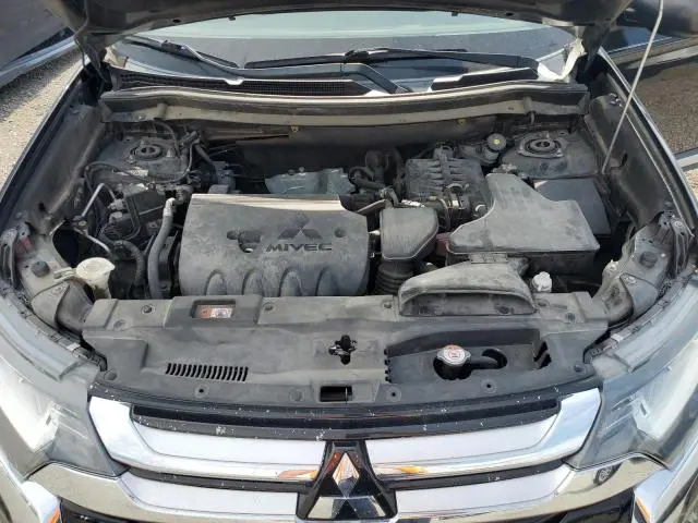 2016 MITSUBISHI OUTLANDER ES  