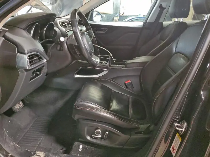 2020 JAGUAR F-PACE PRESTIGE  