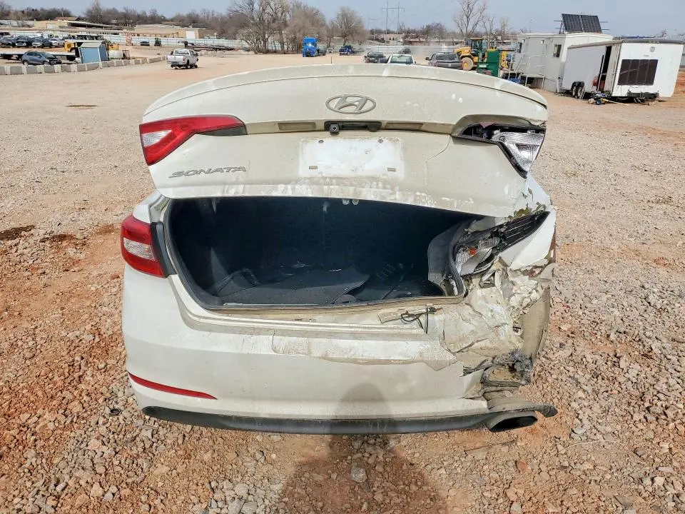 2017 HYUNDAI SONATA SE  