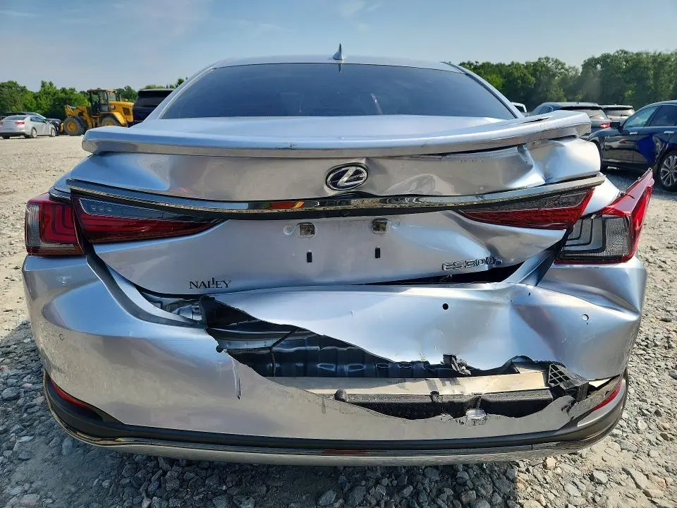 2022 LEXUS ES 300H F SPORT  