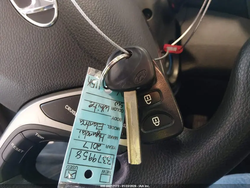 2017 HYUNDAI ELANTRA GT  