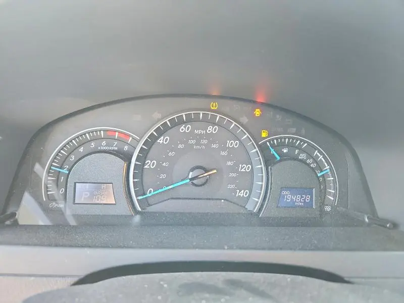 2015 TOYOTA CAMRY LE  
