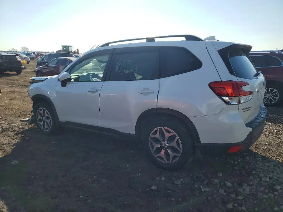 2019 SUBARU FORESTER PREMIUM  