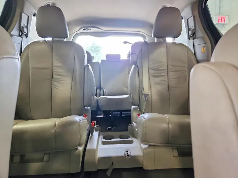 2011 TOYOTA SIENNA XLE 8-PASSENGER  