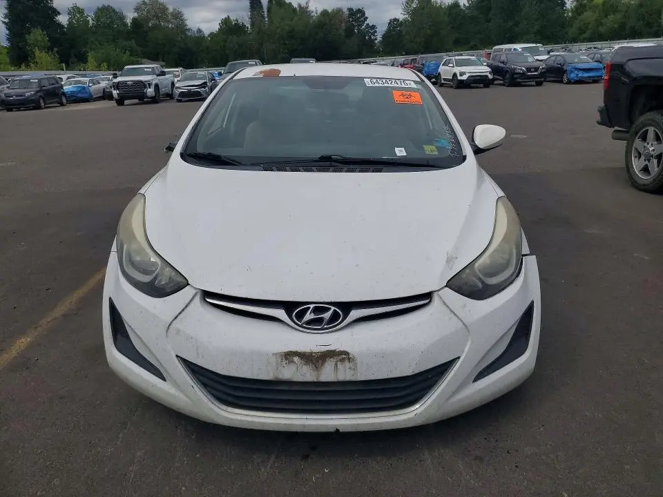 2015 HYUNDAI ELANTRA SE  