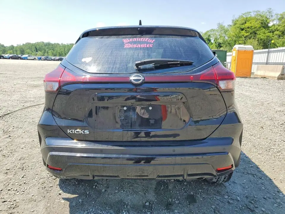 2023 NISSAN KICKS S  