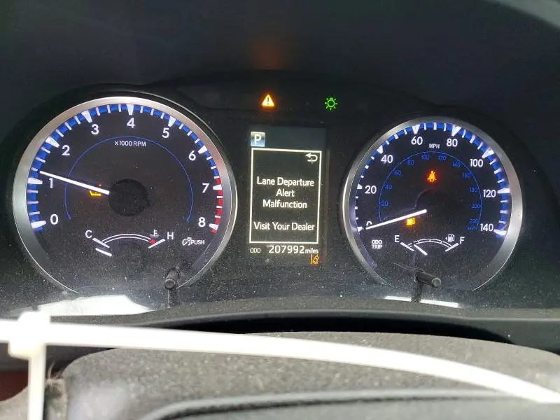 2018 TOYOTA HIGHLANDER LE  