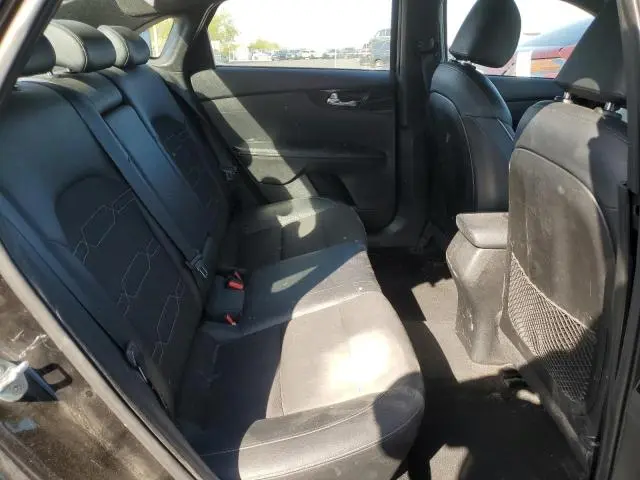 2021 KIA FORTE GT LINE  