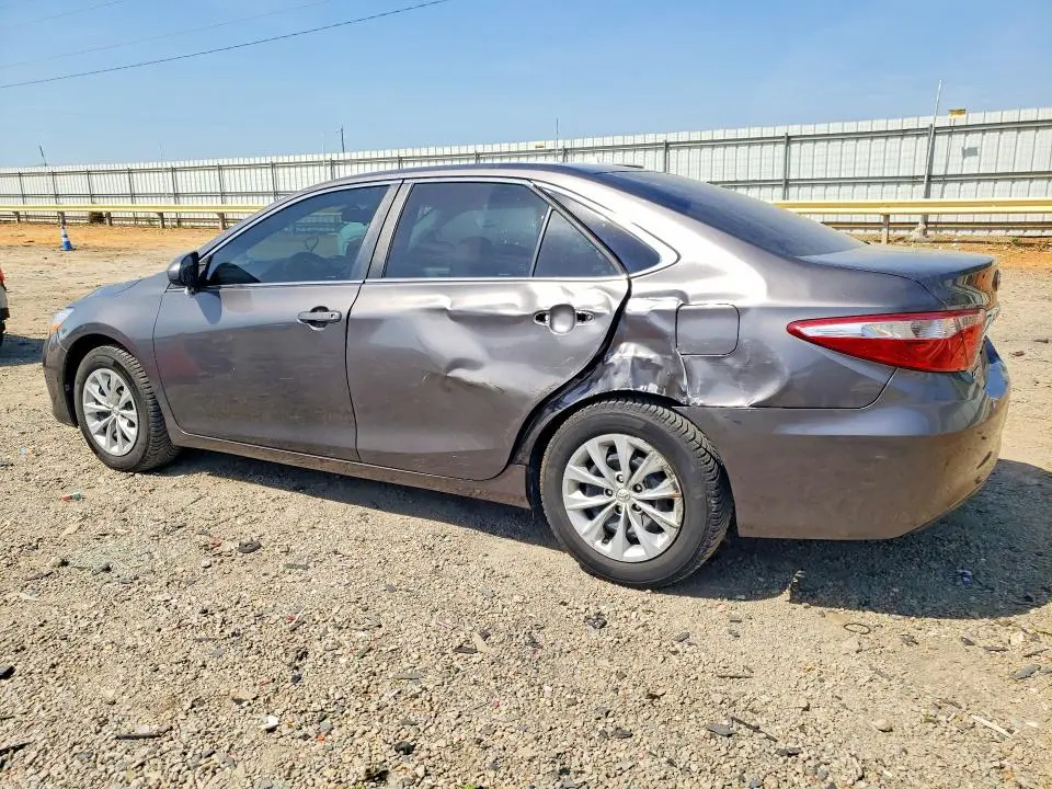 2015 TOYOTA CAMRY LE  