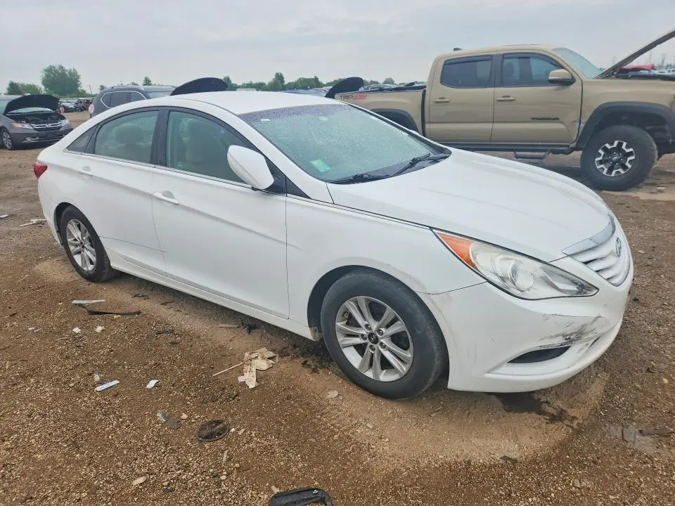 2011 HYUNDAI SONATA GLS  