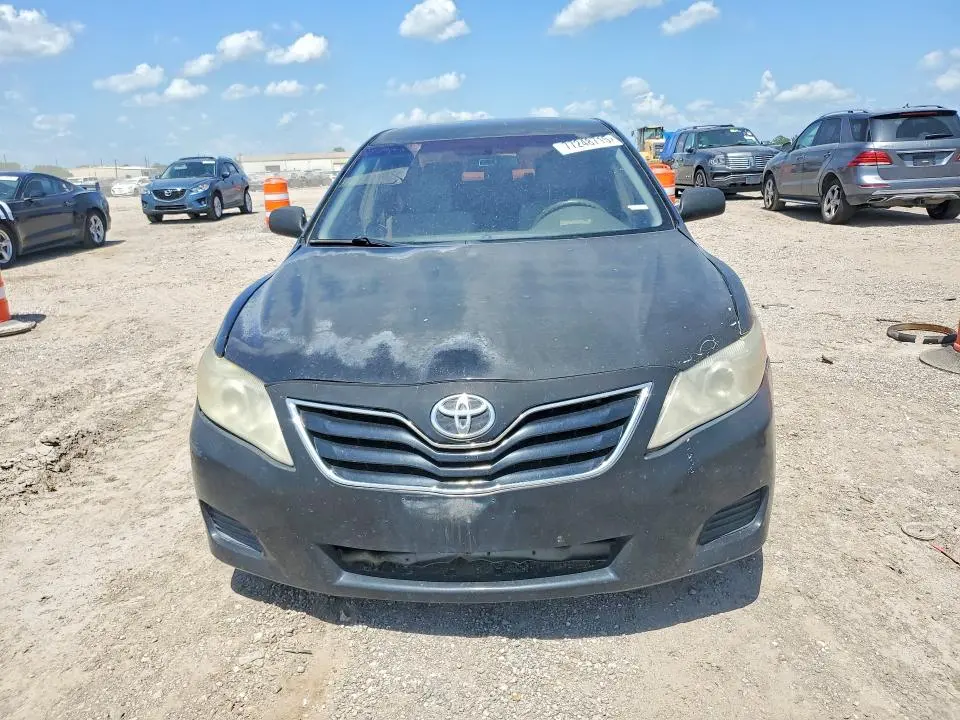 2011 TOYOTA CAMRY BASE  