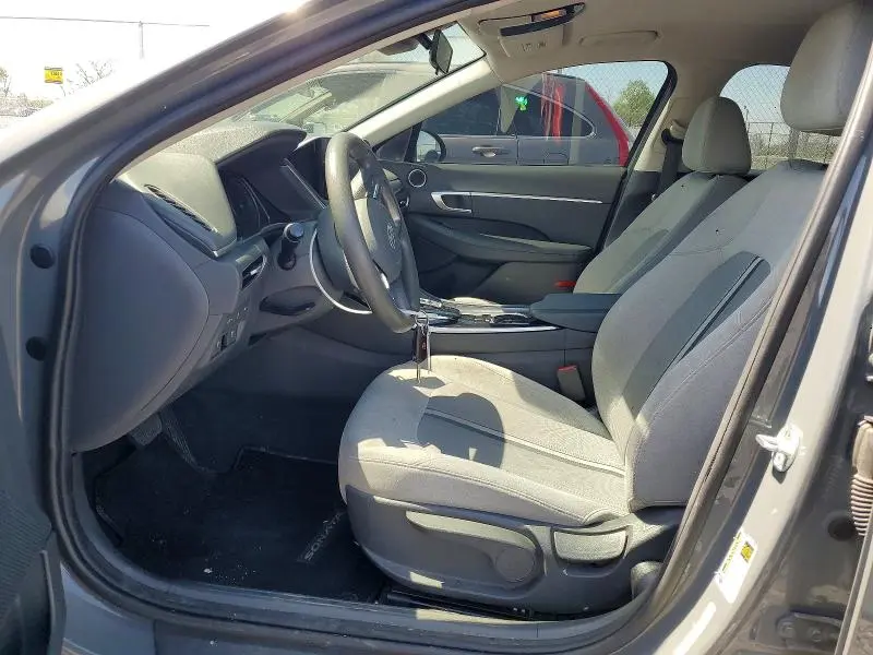 2020 HYUNDAI SONATA SE  