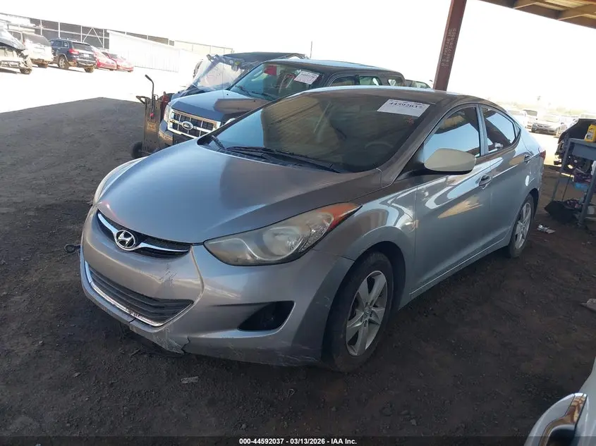 2013 HYUNDAI ELANTRA GLS