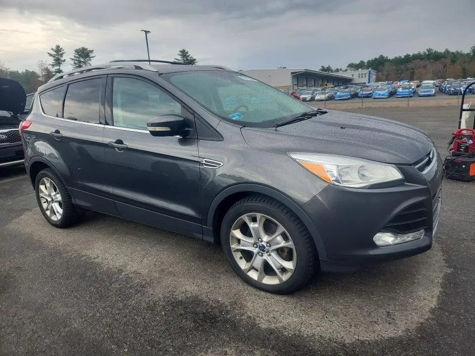 2016 FORD ESCAPE TITANIUM  