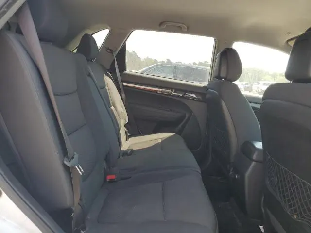 2011 KIA SORENTO BASE  