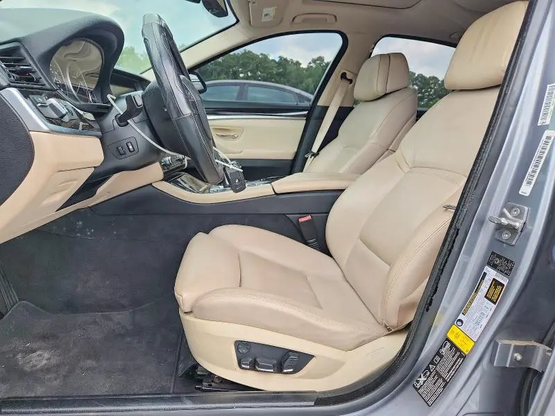 2012 BMW 550 XI  