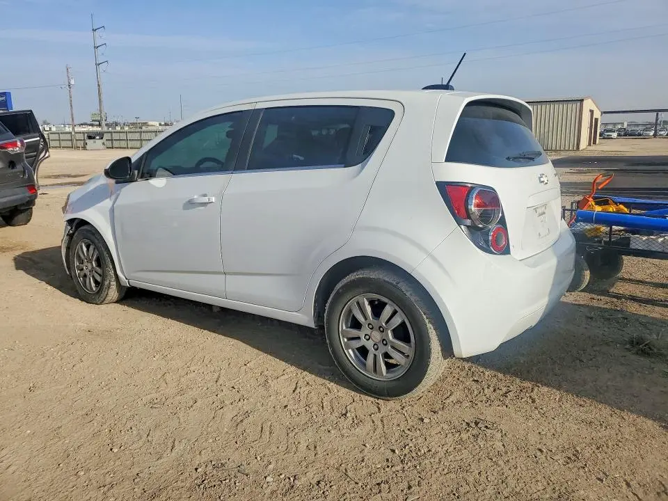 2015 CHEVROLET SONIC LT  