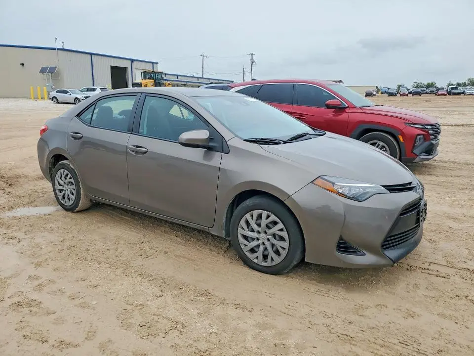 2017 TOYOTA COROLLA LE  