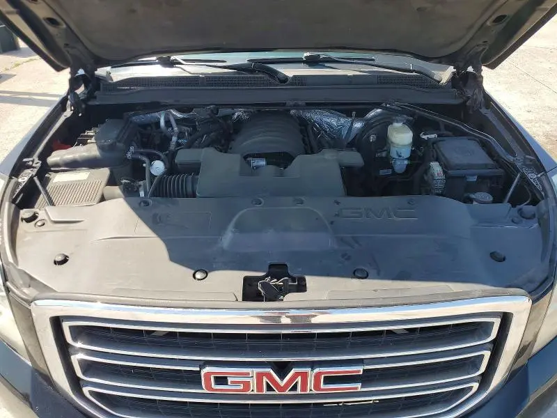 2015 GMC YUKON XL K1500 SLE  