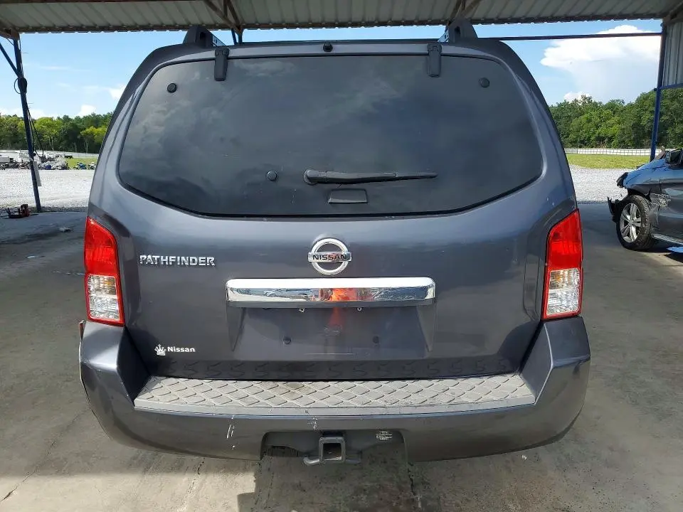 2011 NISSAN PATHFINDER S  