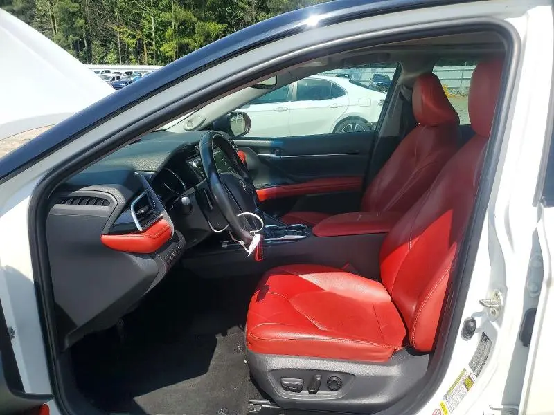 2018 TOYOTA CAMRY XSE  