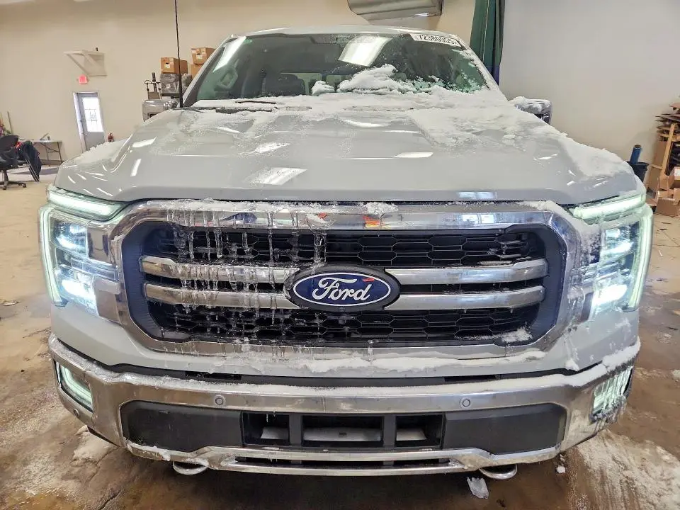 2024 FORD F150 LARIAT  