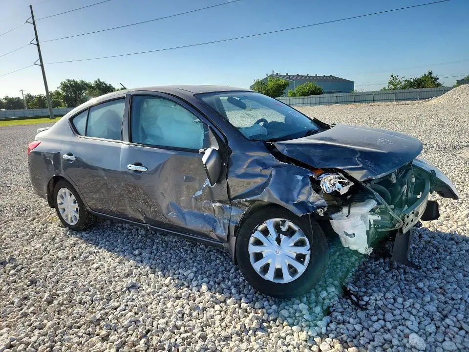 2017 NISSAN VERSA 1.6 SV  