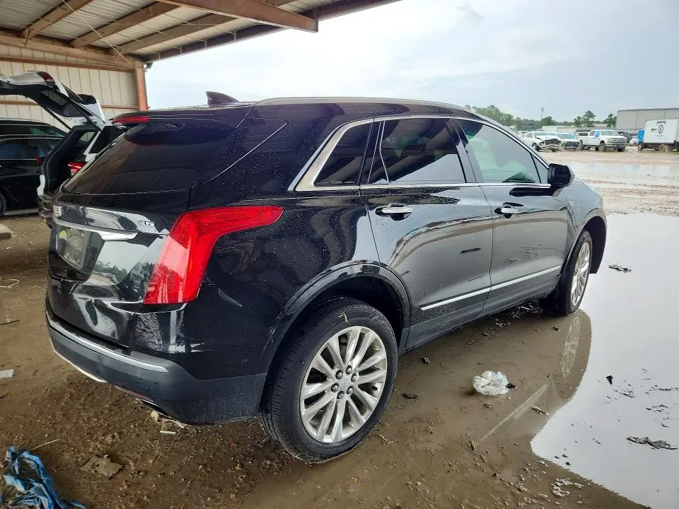 2017 CADILLAC XT5 PLATINUM  