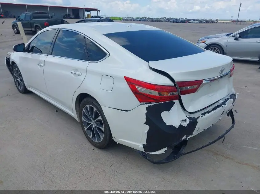 2016 TOYOTA AVALON XLE