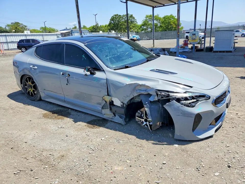 2022 KIA STINGER GT LINE  