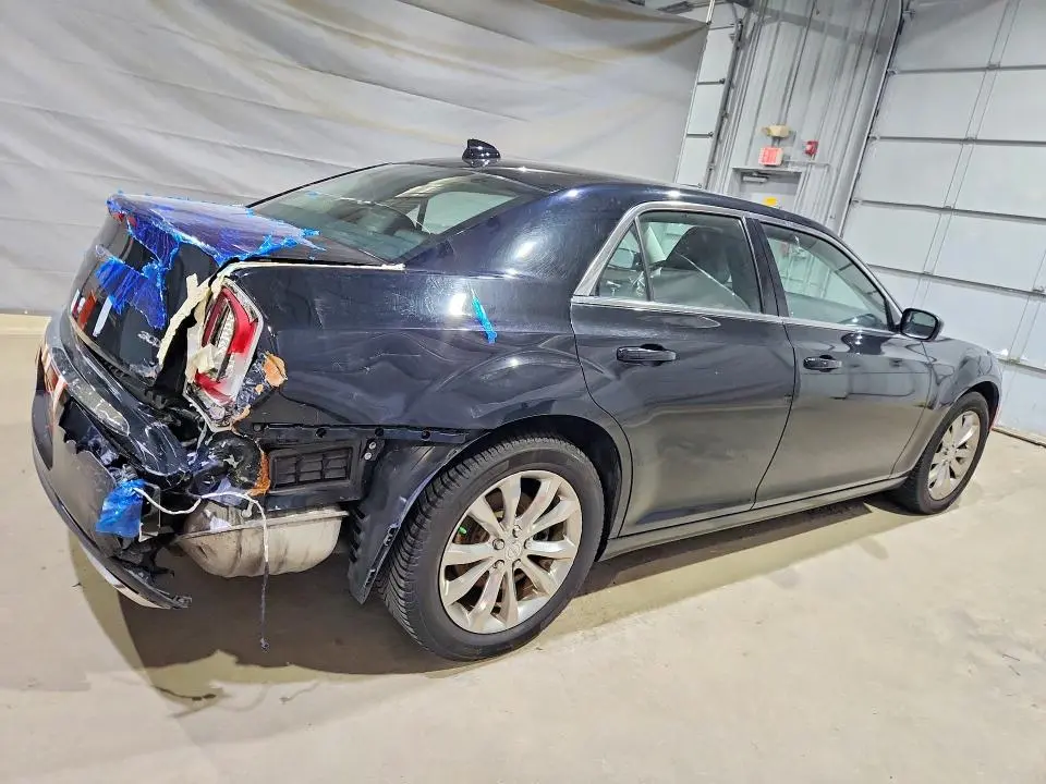 2018 CHRYSLER 300 TOURING  