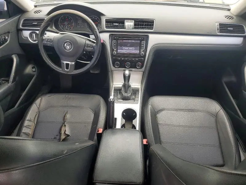 2013 VOLKSWAGEN PASSAT SE  