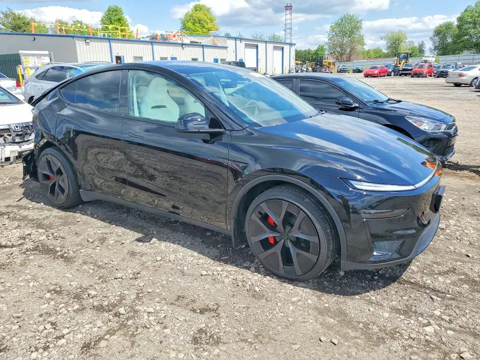 2026 TESLA MODEL Y   