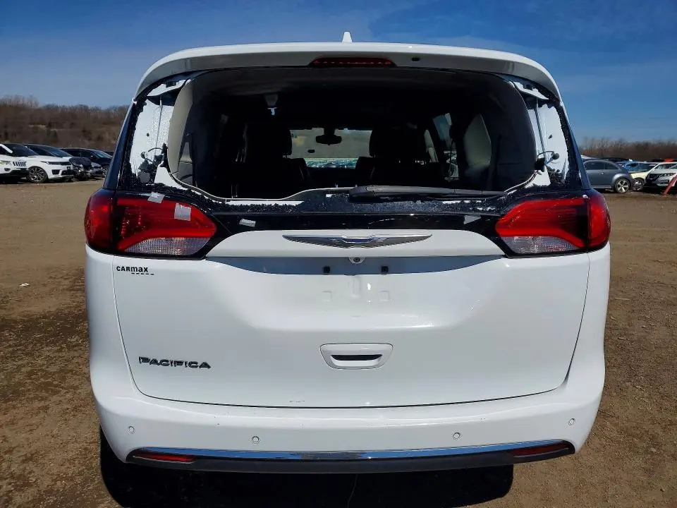 2017 CHRYSLER PACIFICA TOURING L  