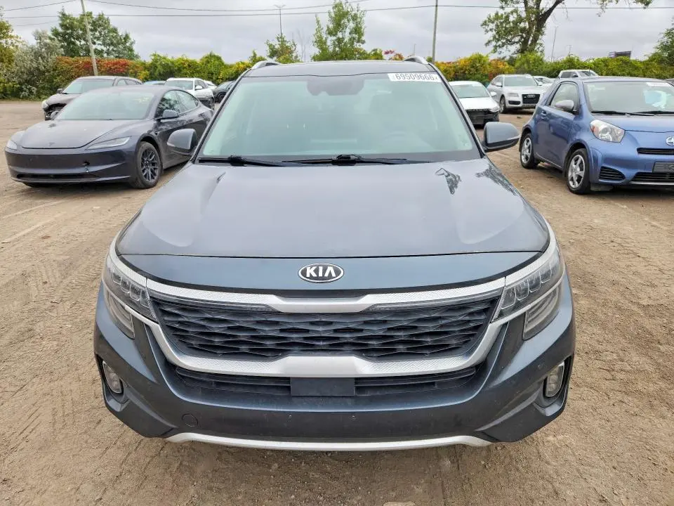 2021 KIA SELTOS EX  