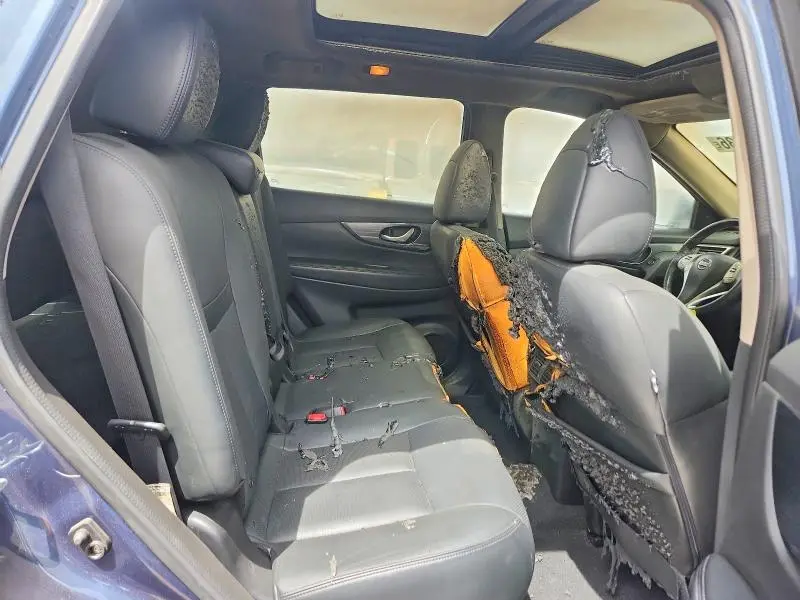 2014 NISSAN ROGUE SL  
