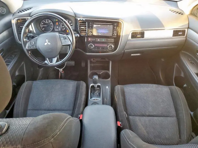 2016 MITSUBISHI OUTLANDER SE  