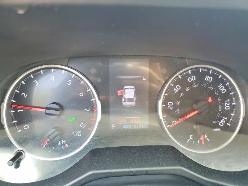 2020 TOYOTA RAV4 XLE  