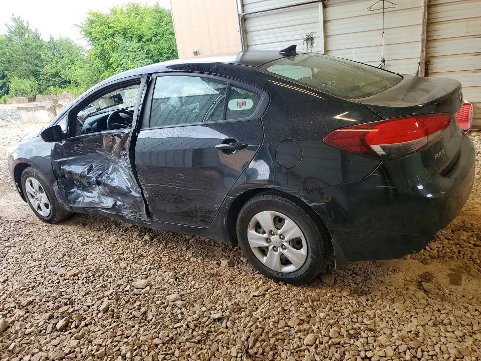 2017 KIA FORTE LX  