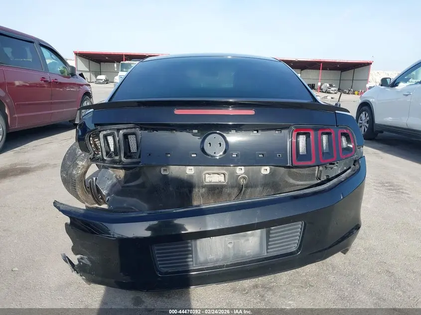 2013 FORD MUSTANG V6