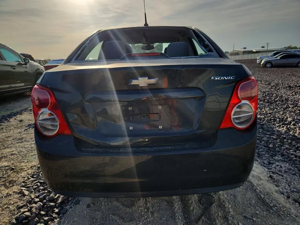 2014 CHEVROLET SONIC LS  