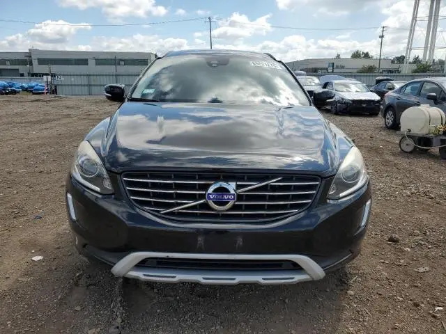 2017 VOLVO XC60 T6 DYNAMIC  