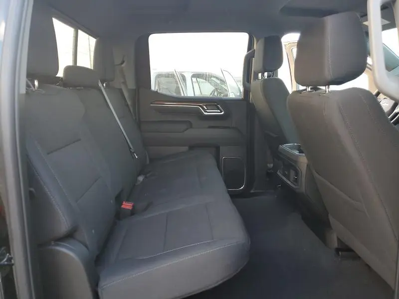 2025 CHEVROLET SILVERADO C1500 LT  