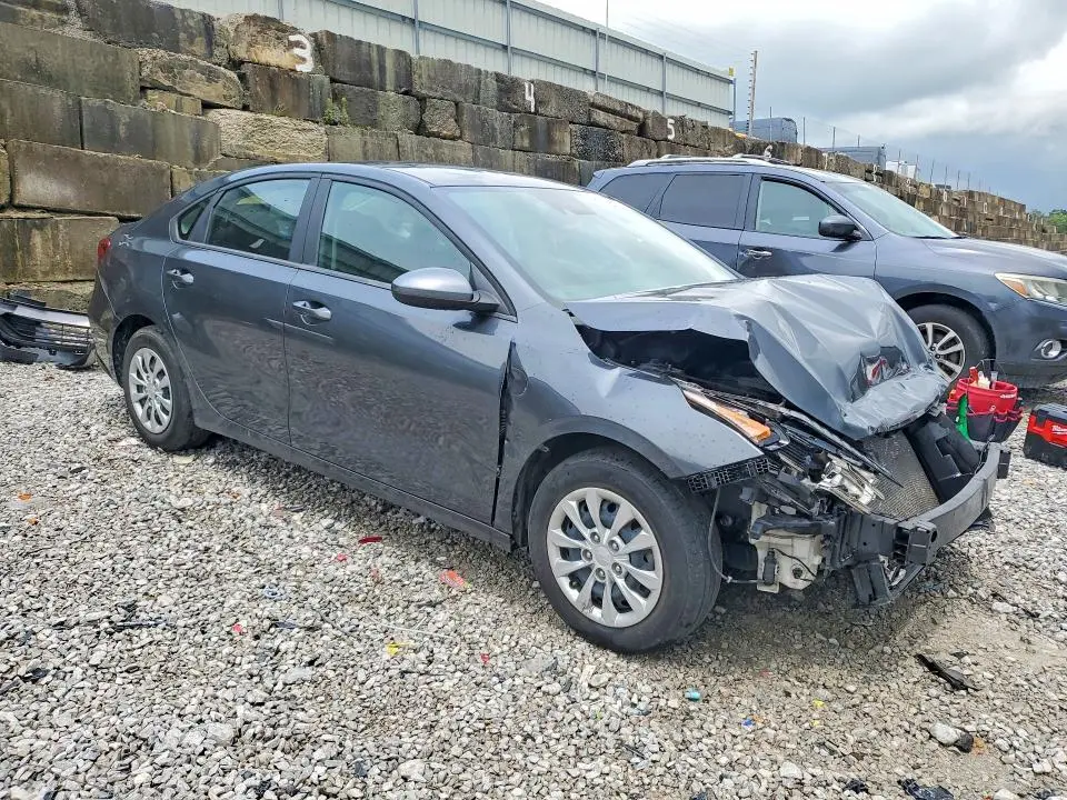 2024 KIA FORTE LX  