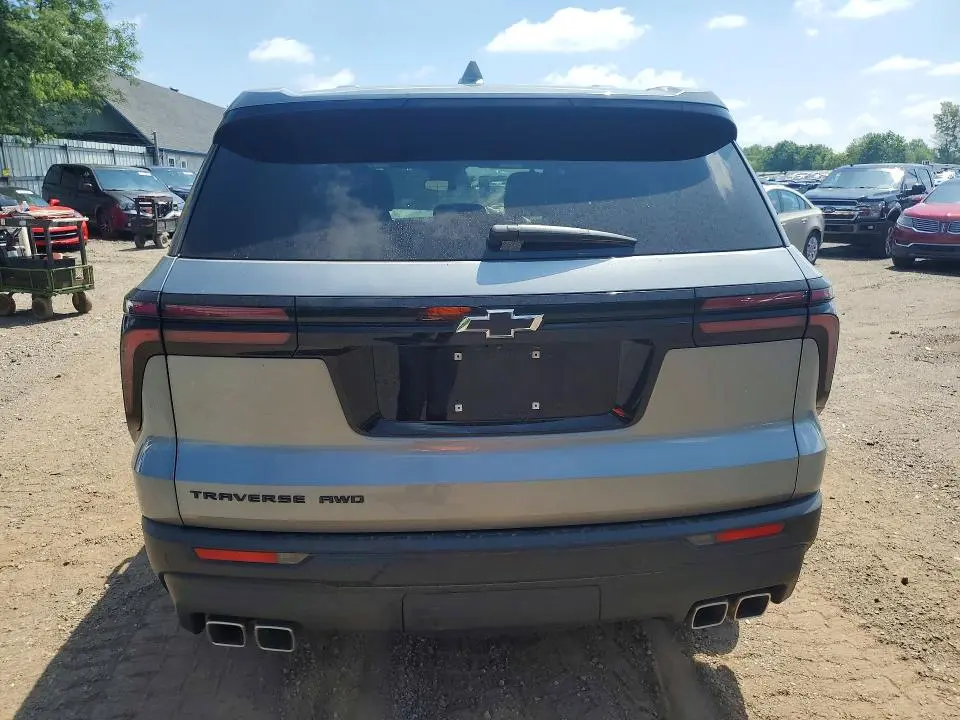 2024 CHEVROLET TRAVERSE LS  