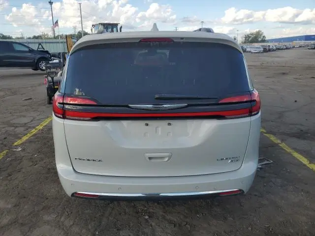 2021 CHRYSLER PACIFICA LIMITED  