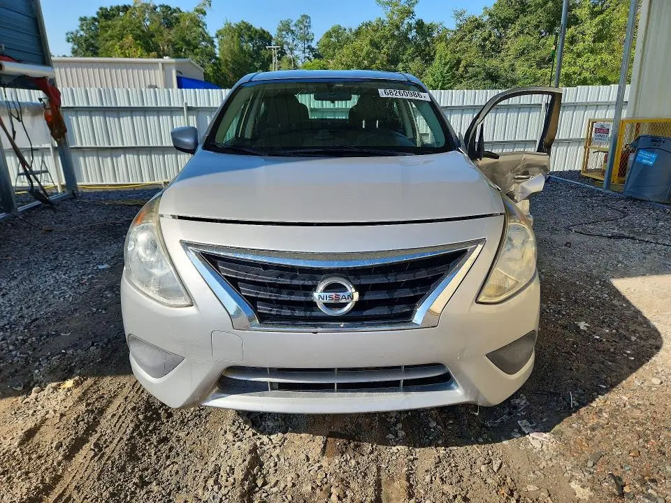 2016 NISSAN VERSA 1.6 SV  