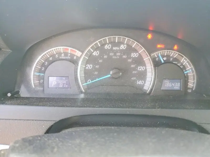 2013 TOYOTA CAMRY SE  