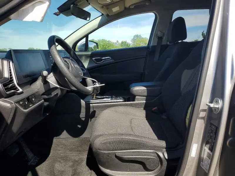 2023 KIA SPORTAGE LX  