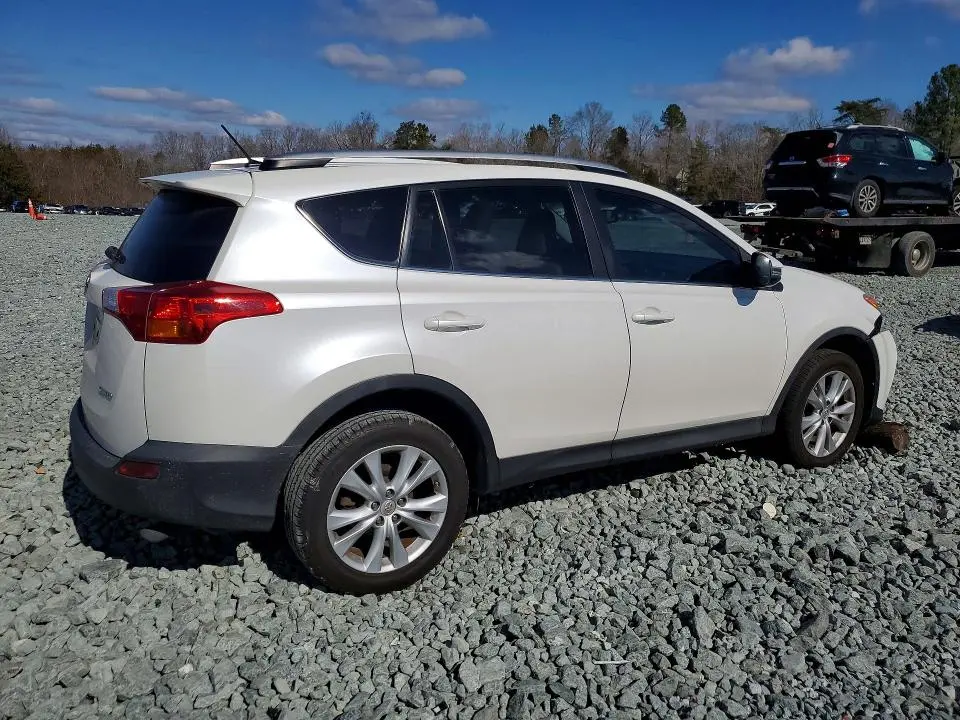 2014 TOYOTA RAV4   